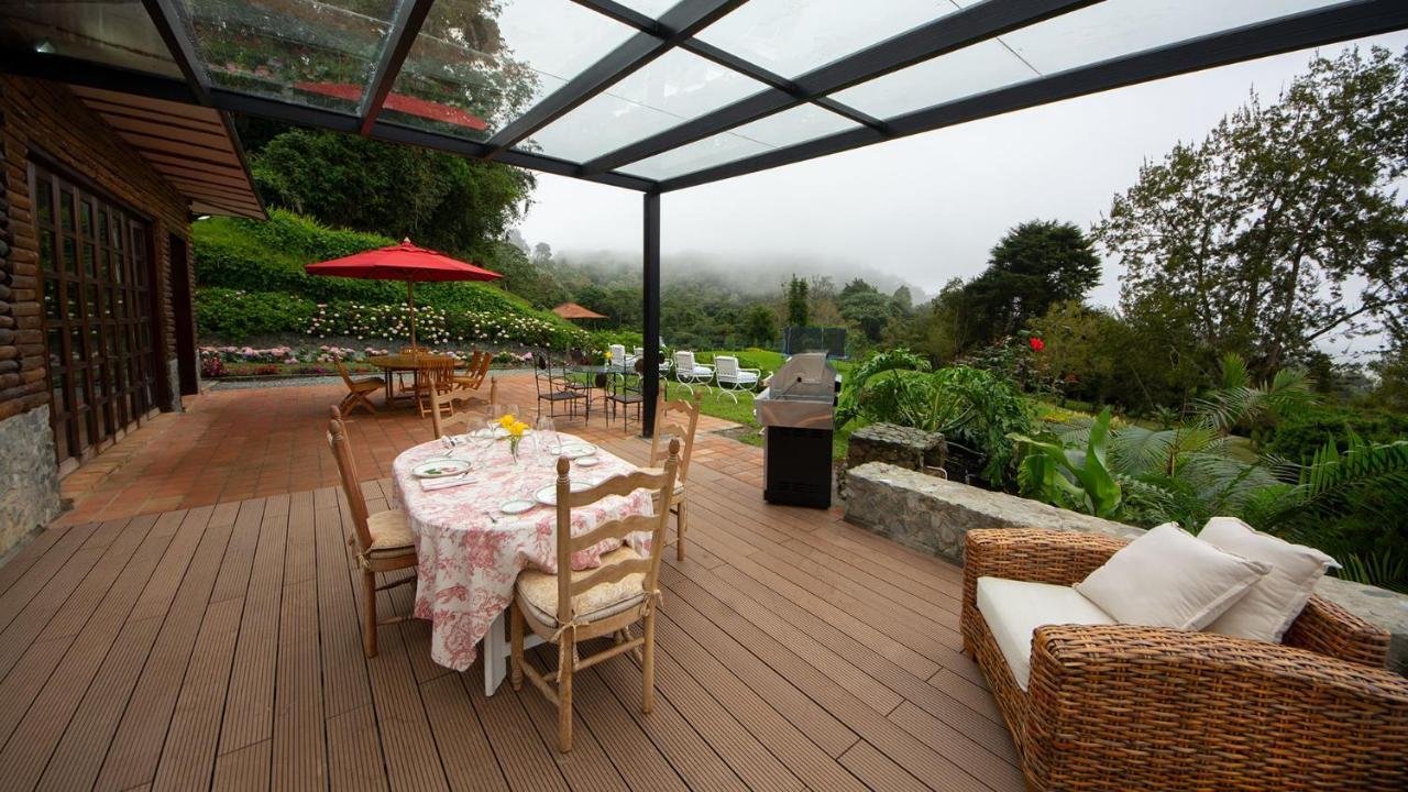 Las Mercedes Lodge Cali Exterior photo